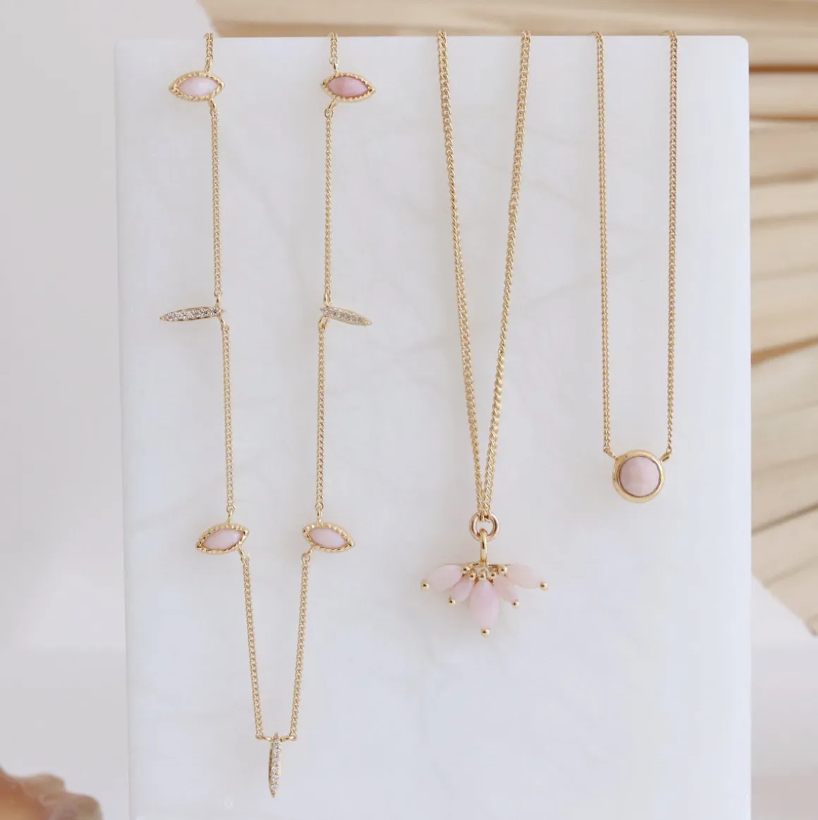 DAINTY LEGACY NECKLACE - PINK OPAL & GOLD