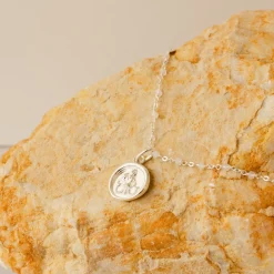 DREAM AQUARIUS MEDALLION
