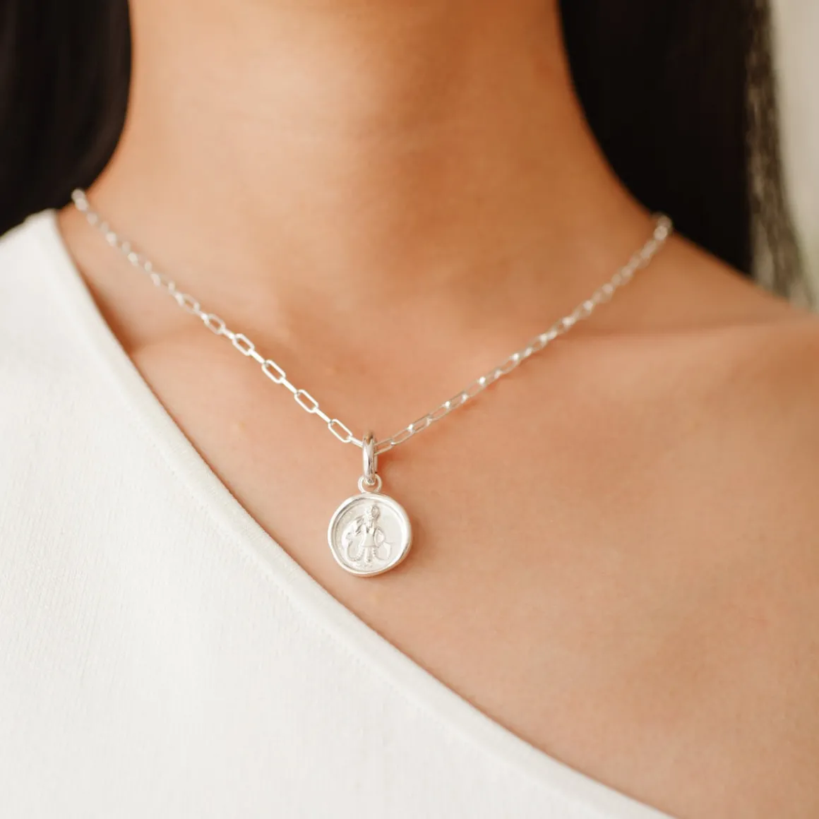 DREAM AQUARIUS MEDALLION