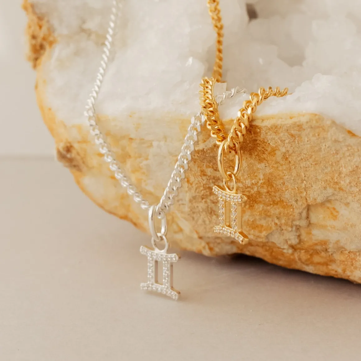 DREAM GEMINI CRYSTAL CHARM