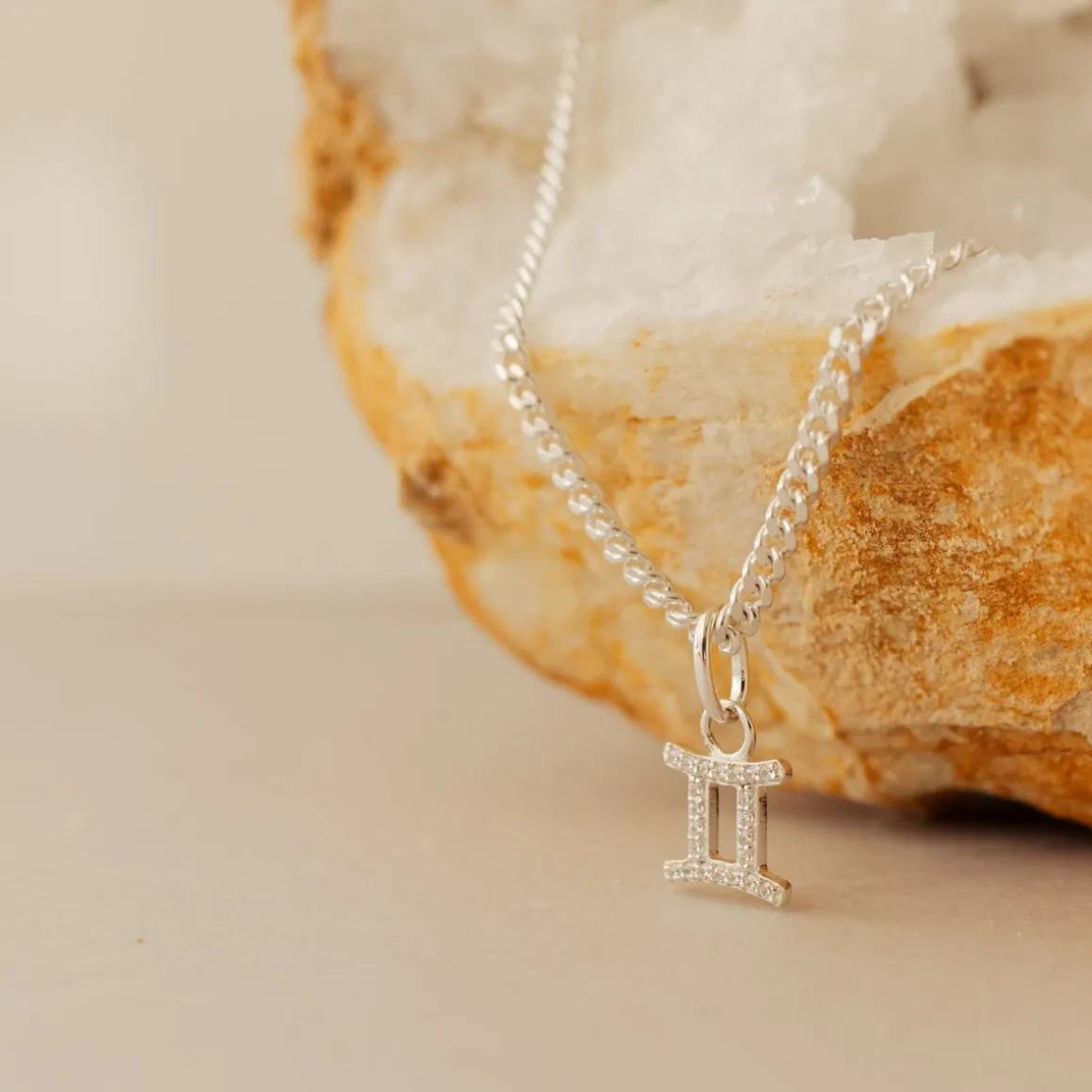 DREAM GEMINI CRYSTAL CHARM