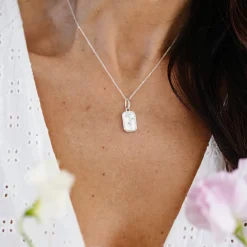 FRAICHE APRIL BIRTH FLOWER NECKLACE - SWEET PEA - SILVER