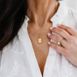 FRAICHE AUGUST BIRTH FLOWER NECKLACE - GLADIOLUS - GOLD