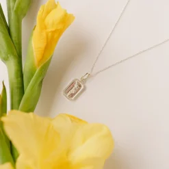 FRAICHE AUGUST BIRTH FLOWER NECKLACE - GLADIOLUS - SILVER