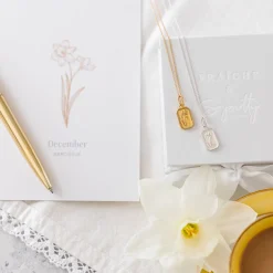 FRAICHE DECEMBER BIRTH FLOWER NECKLACE - NARCISSUS - SILVER