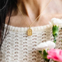 FRAICHE JANUARY BIRTH FLOWER NECKLACE - CARNATION - GOLD