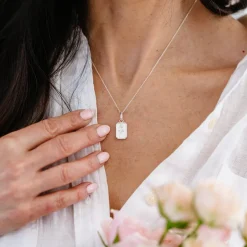 FRAICHE JUNE BIRTH FLOWER NECKLACE - ROSE - SILVER