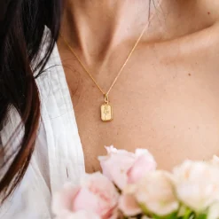 FRAICHE JUNE BIRTH FLOWER NECKLACE - ROSE - GOLD