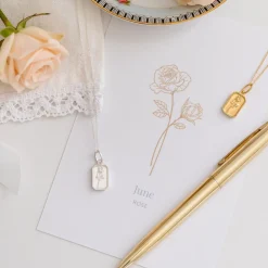 FRAICHE JUNE BIRTH FLOWER NECKLACE - ROSE - SILVER