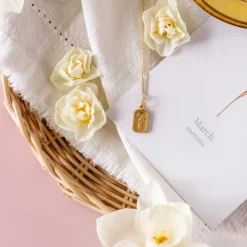 FRAICHE MARCH BIRTH FLOWER NECKLACE - DAFFODIL - GOLD