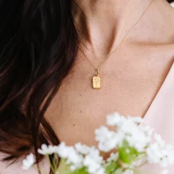 FRAICHE MAY BIRTH FLOWER NECKLACE - HAWTHORNE - GOLD