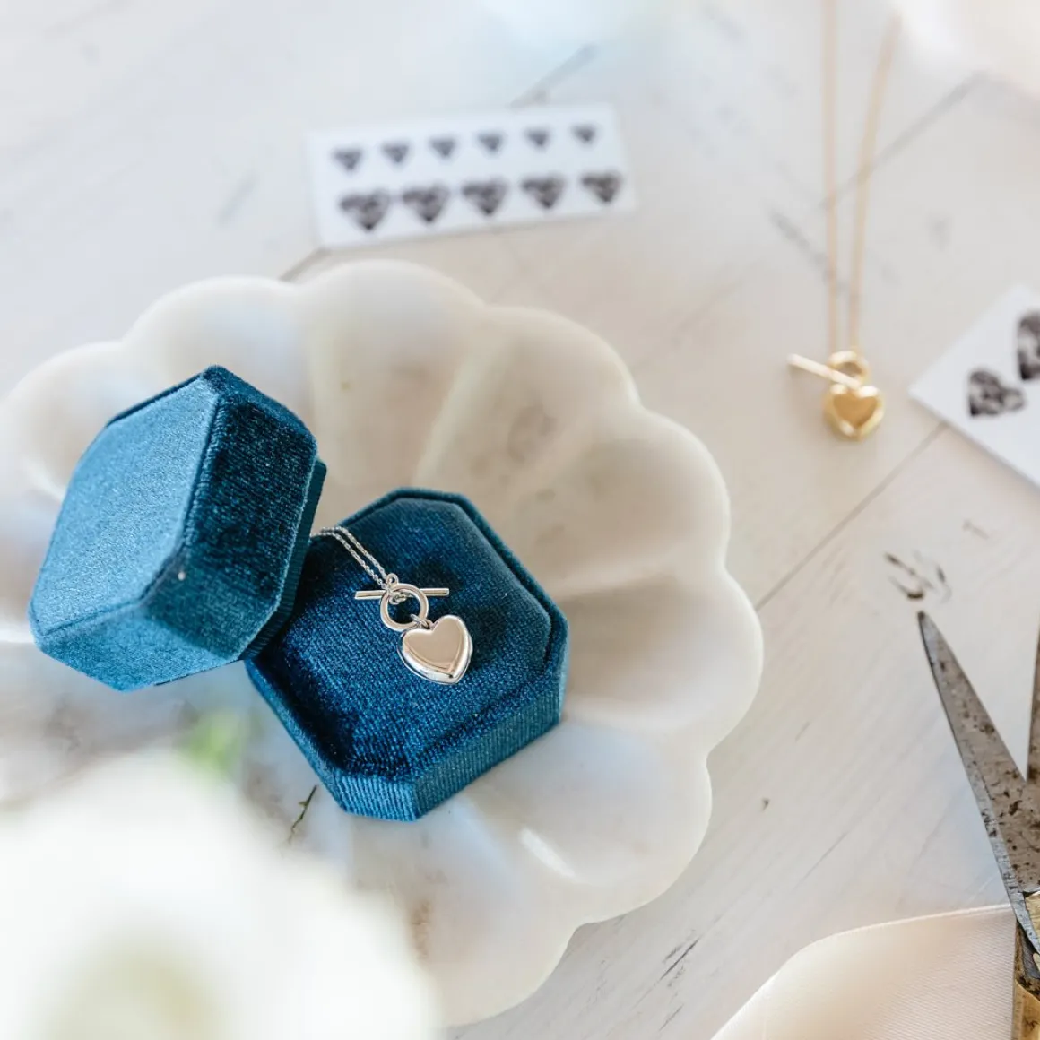 FRAICHE MINI SWEETHEART LOCKET NECKLACE - SILVER