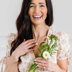 FRAICHE SEPTEMBER BIRTH FLOWER NECKLACE - ASTER - GOLD