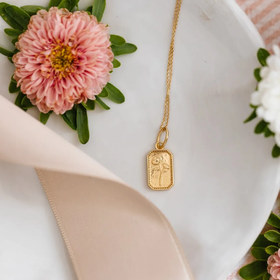 FRAICHE SEPTEMBER BIRTH FLOWER NECKLACE - ASTER - GOLD