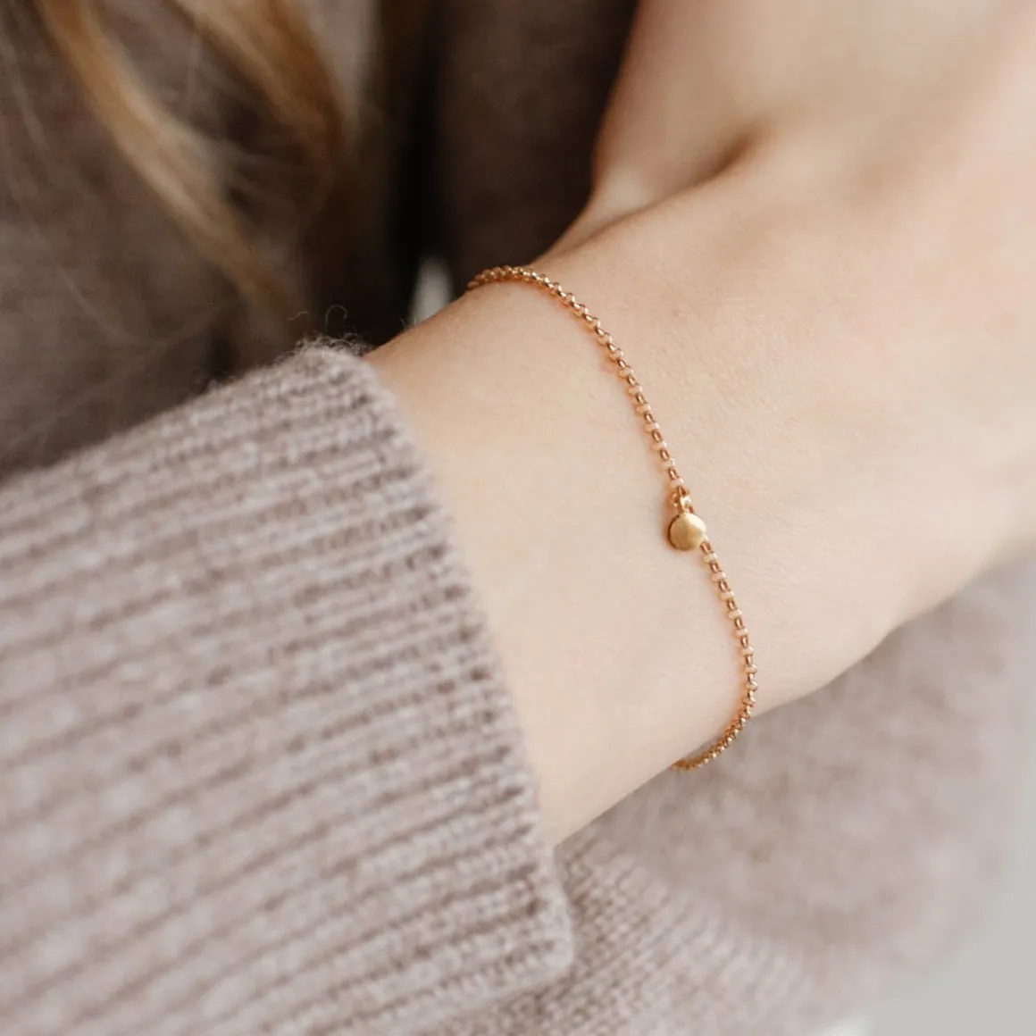 14K SOLID GOLD - POISE NAMESAKE DISK CHARM