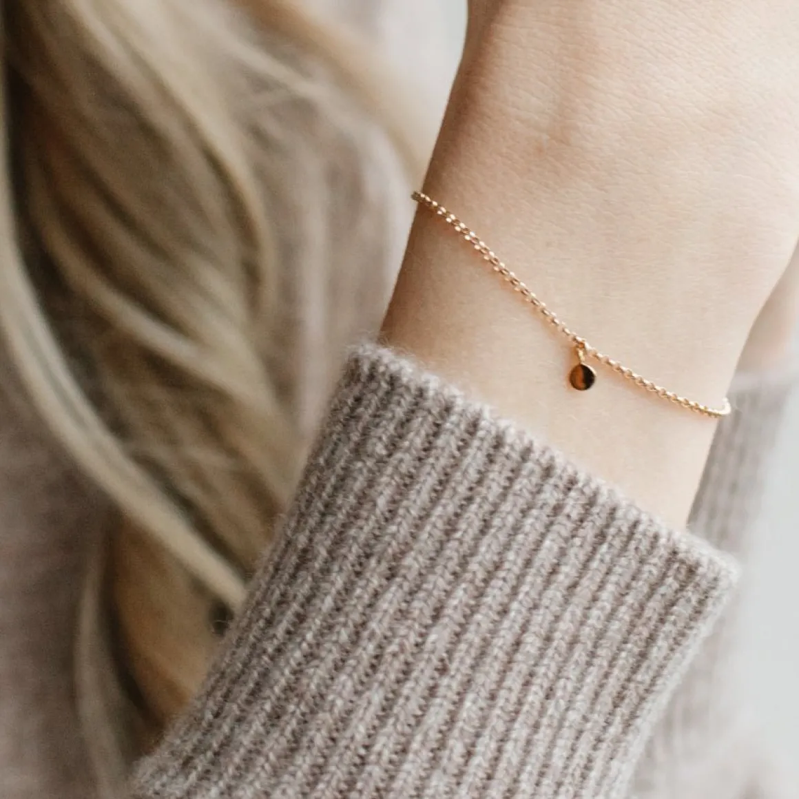 14K SOLID GOLD - POISE NAMESAKE DISK CHARM