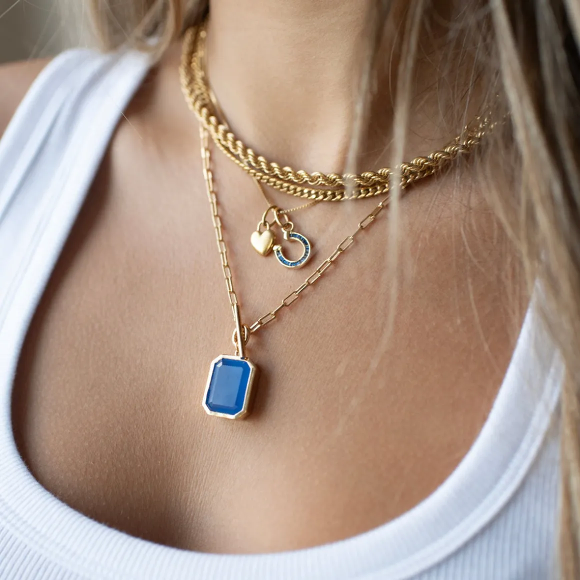 LOYAL CRYSTAL HORSESHOE CHARM - BLUE CUBIC ZIRCONIA