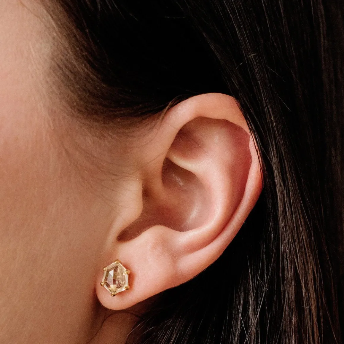 MINI HONOUR STUD EARRINGS - WHITE TOPAZ & GOLD