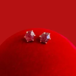 MINI HONOUR STUD EARRINGS - CRANBERRY QUARTZ & GOLD