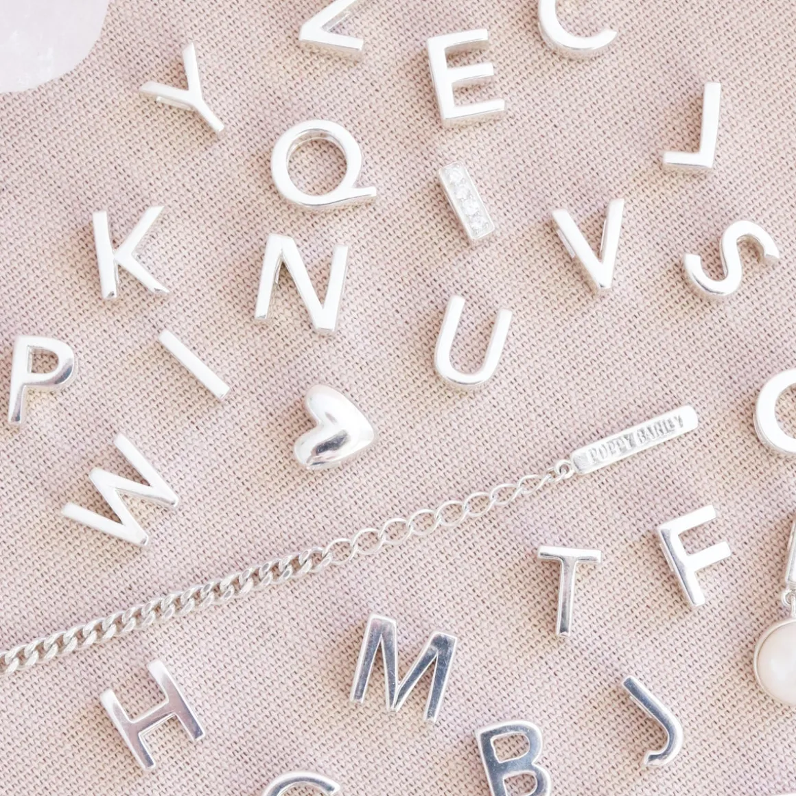 NOTABLE SLIDER GLITZ CHARM