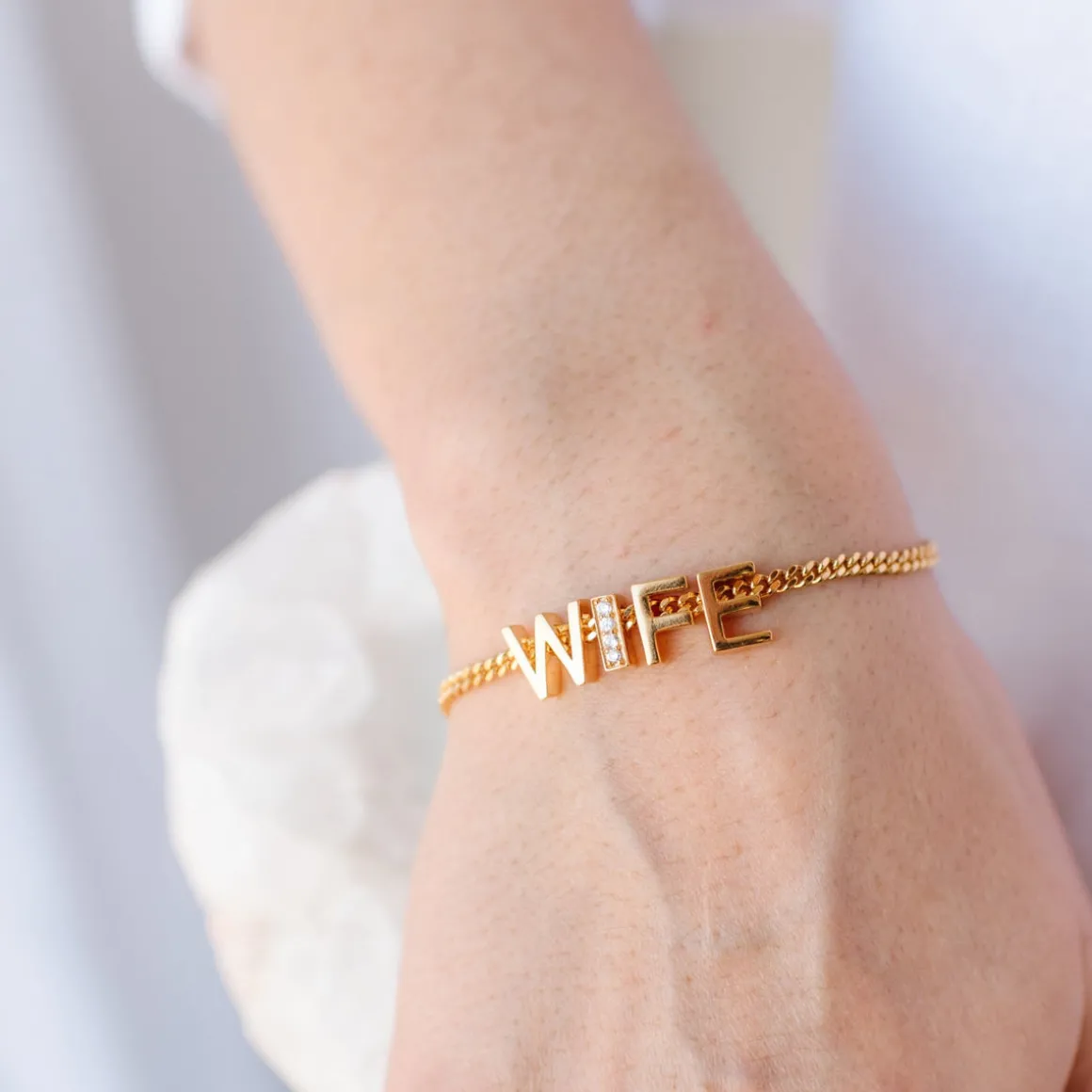 NOTABLE SLIDER GLITZ CHARM