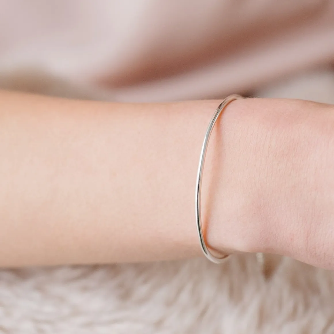 POISE ADJUSTABLE BRACELET - SILVER