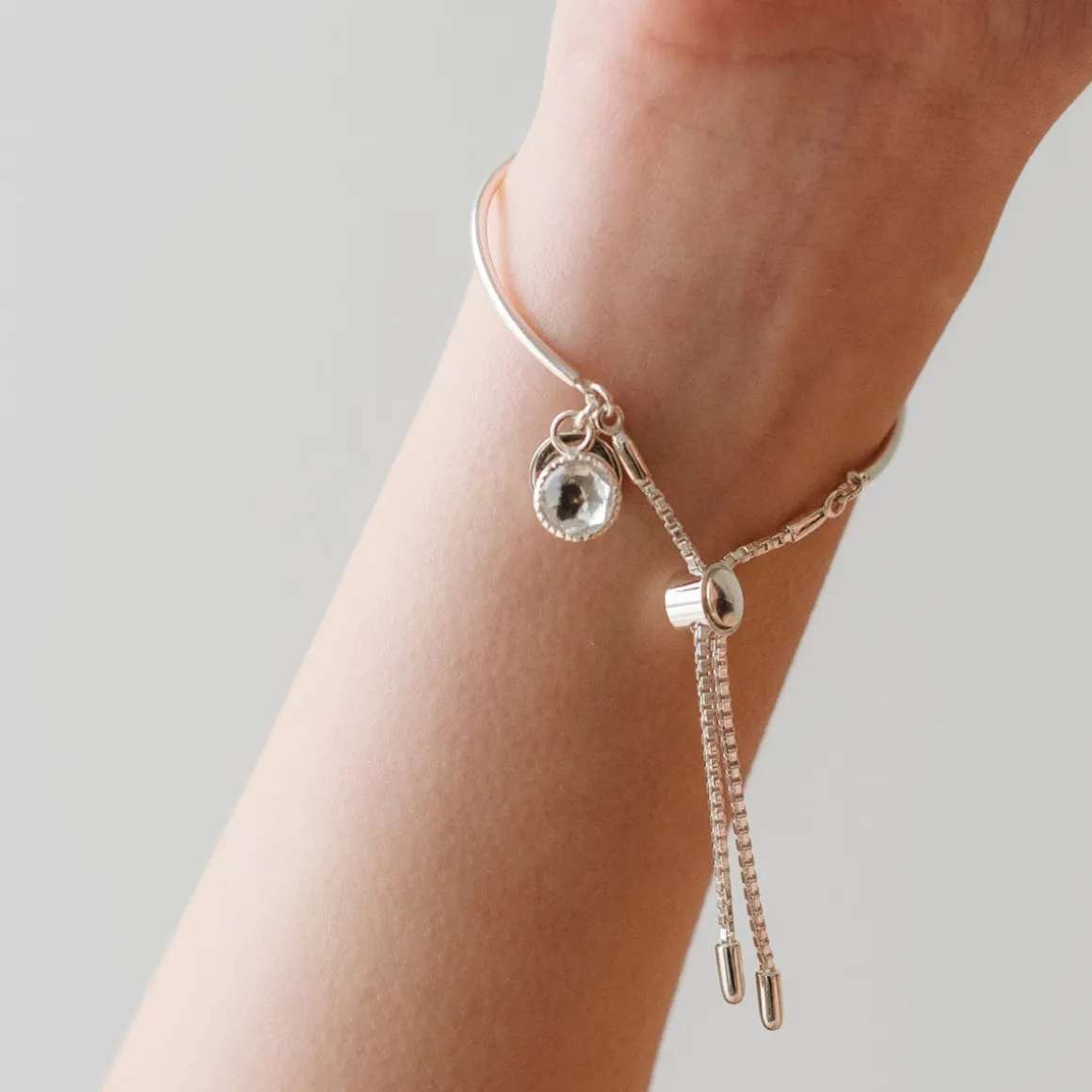 POISE ADJUSTABLE BRACELET - SILVER