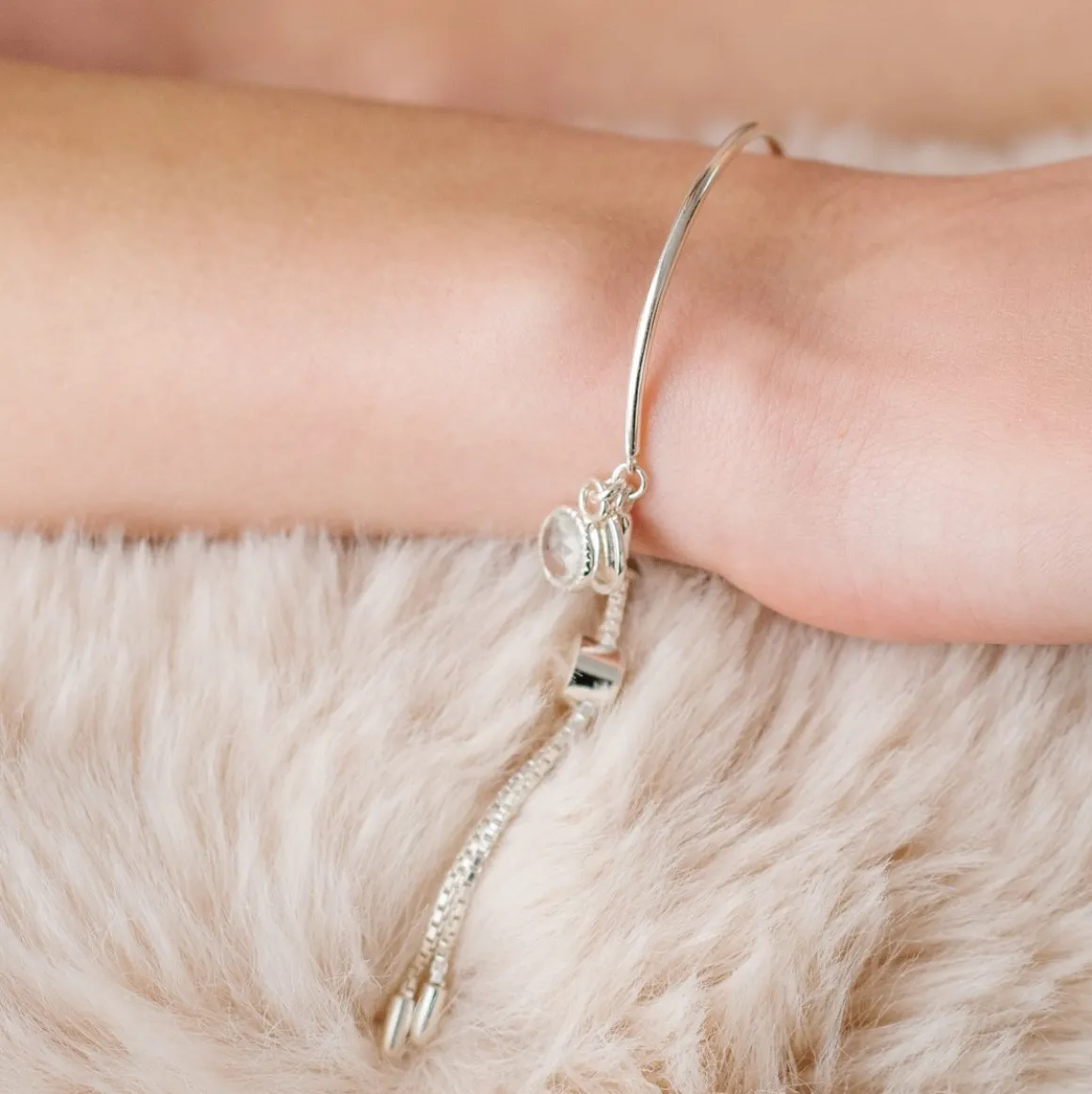 POISE ADJUSTABLE BRACELET - SILVER