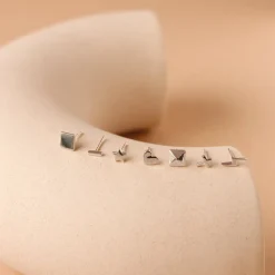 TINY POISE BAR STUDS - SILVER