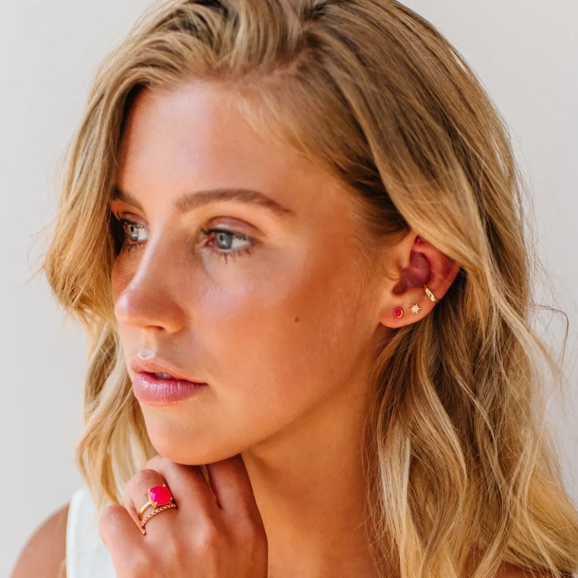 TINY PROTECT STUD EARRINGS - HOT PINK CHALCEDONY
